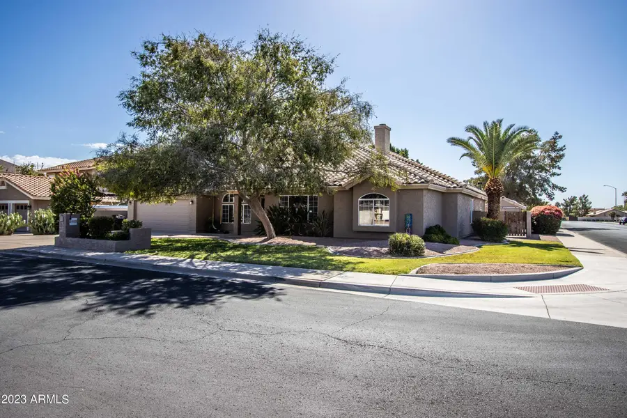 2405 E Lynwood Circle, Mesa, AZ 85213 - Image #2