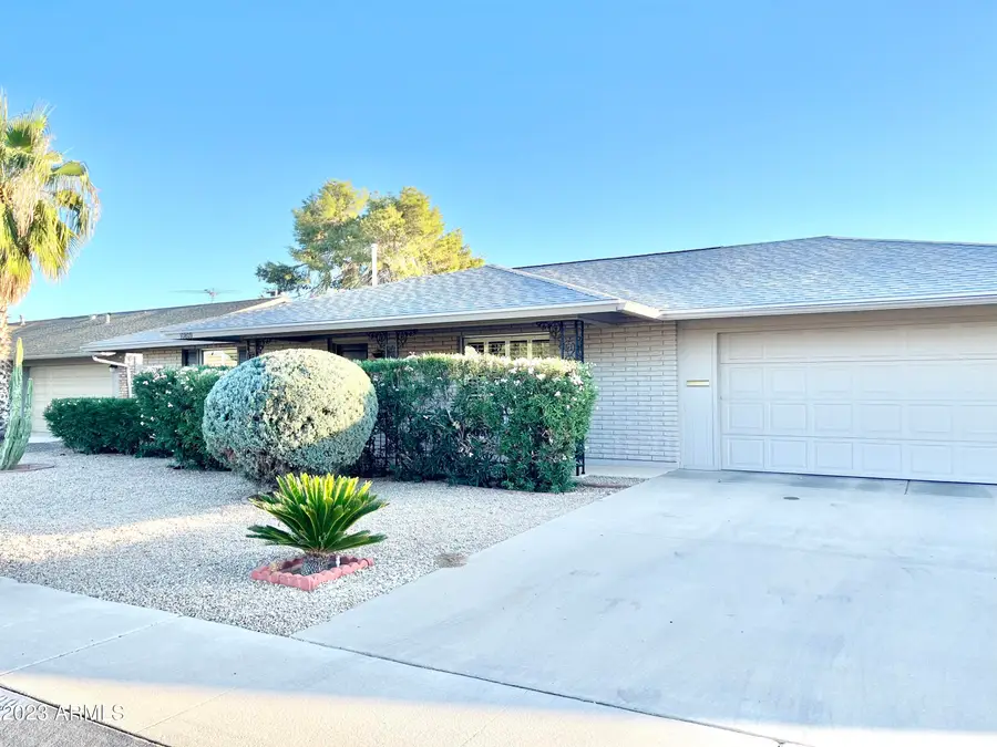 10809 W Meade Drive, Sun City, AZ 85351 - Image #2