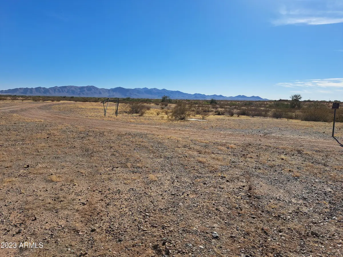 228 ave W Bunker Peak Road, Wittmann, AZ 85361 - Image #1