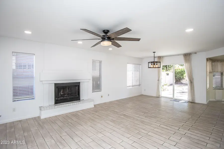 7939 W Shaw Butte Drive, Peoria, AZ 85345 - Image #3