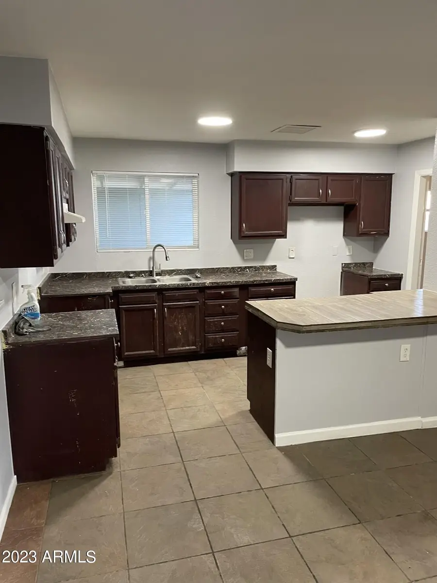 6126 N 64th Drive, Glendale, AZ 85301 - Image #3