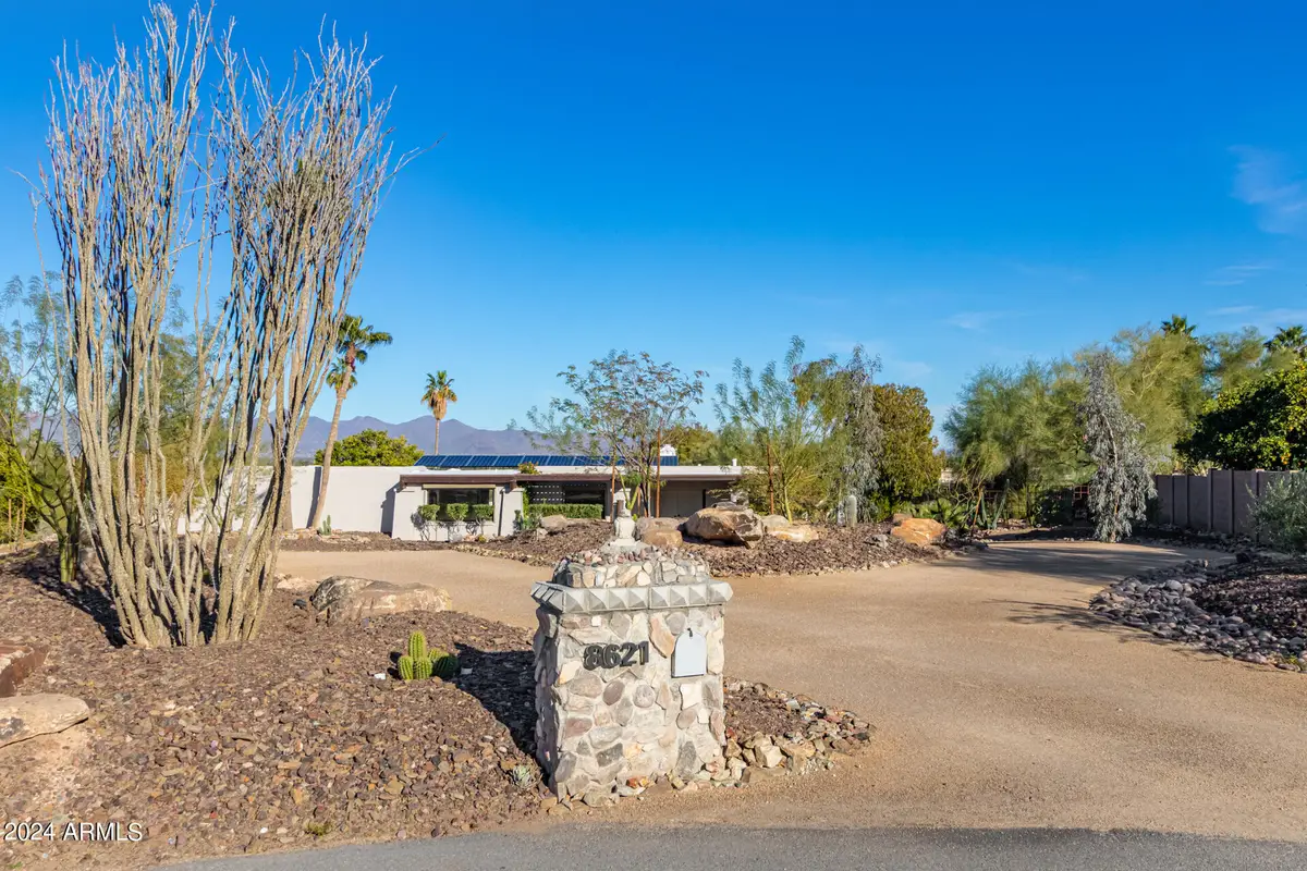 8621 N Starling Lane, Phoenix, AZ 85028 - Image #1