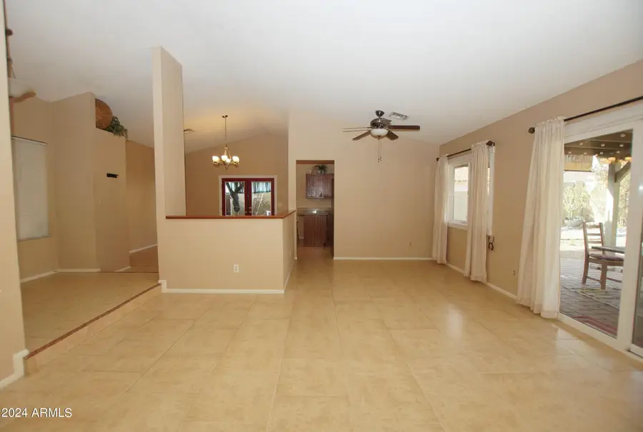 826 W Mohawk Lane, Phoenix, AZ 85027 - Image #2