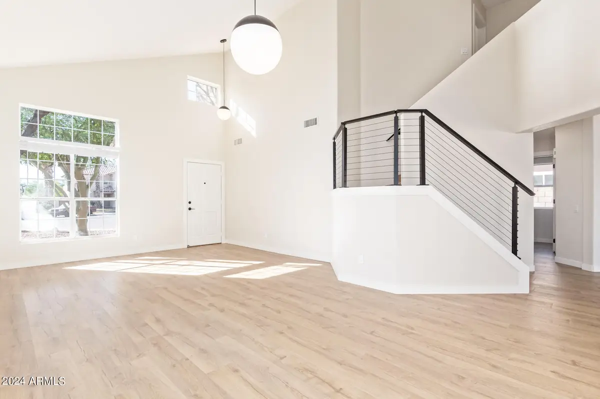 1018 W Kings Avenue, Phoenix, AZ 85023 - Image #1