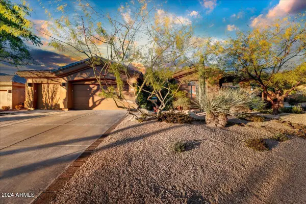 8868 E Calle De Las Brisas --, Scottsdale, AZ 85255