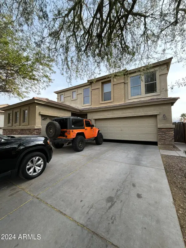 9923 W Odeum Lane, Tolleson, AZ 85353