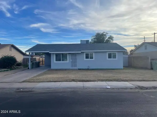 6621 W Peck Drive, Glendale, AZ 85301