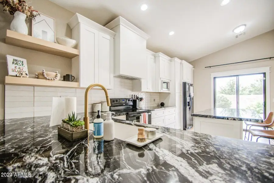 33224 N Sandstone Drive, San Tan Valley, AZ 85143 - Image #2