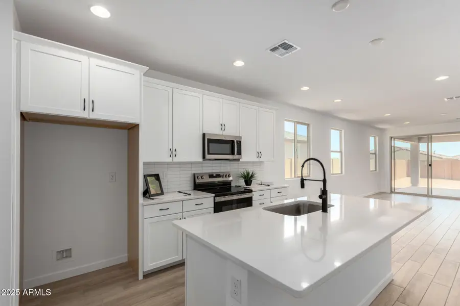 18507 E Camila Drive, North Pinal, AZ 85118 - Image #3