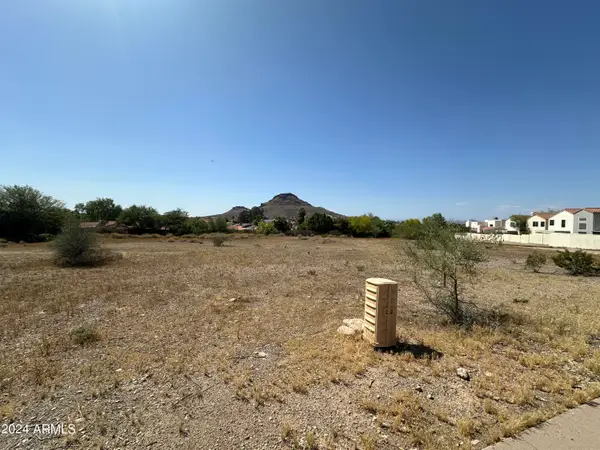 14220 N Cave Creek Road, Phoenix, AZ 85022