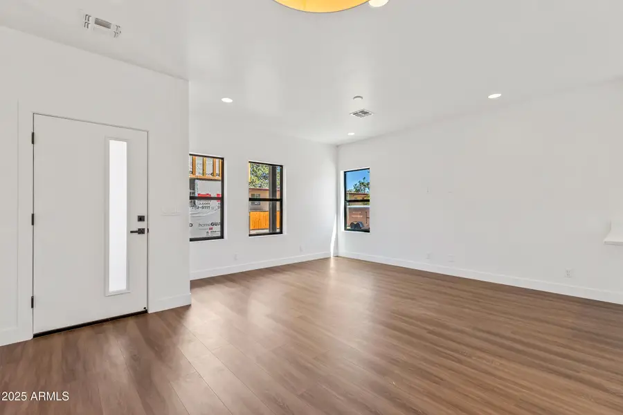 302 W Oak Avenue #1, Flagstaff, AZ 86001 - Image #3