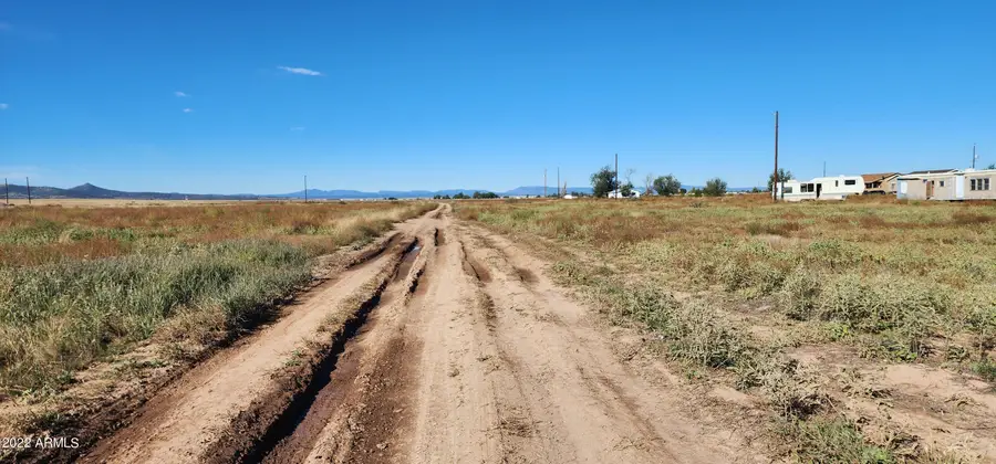 340 W Guymas Trail #490, Paulden, AZ 86334 - Image #2