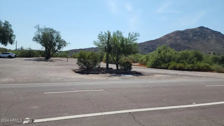 37645 N Cave Creek Road #3, Cave Creek, AZ 85331 - Image #2