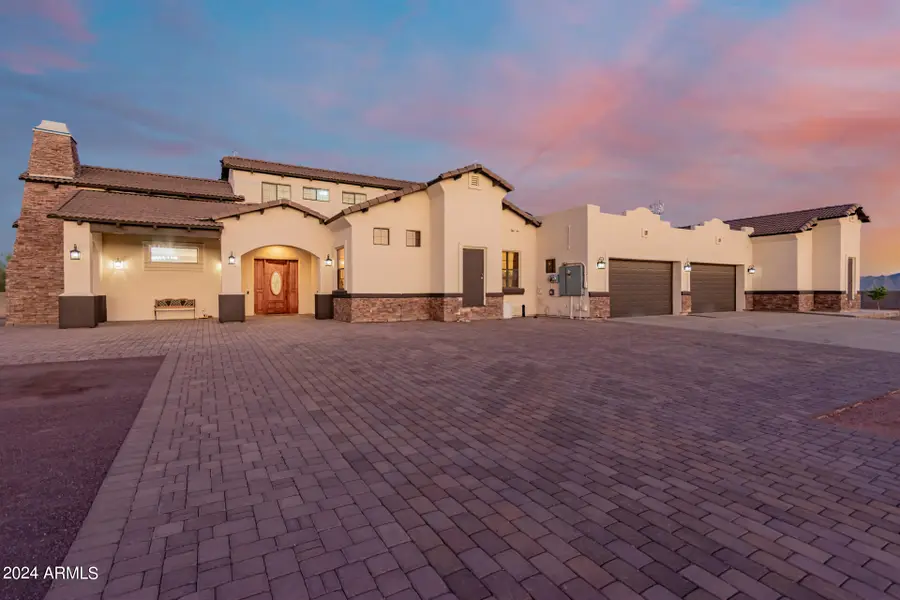 22611 W Patton Road, Wittmann, AZ 85361 - Image #2