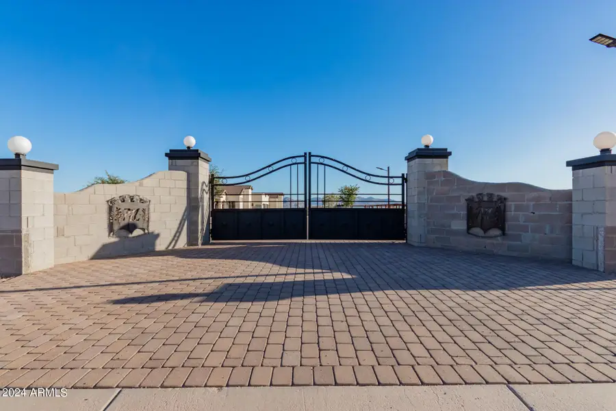 22611 W Patton Road, Wittmann, AZ 85361 - Image #3