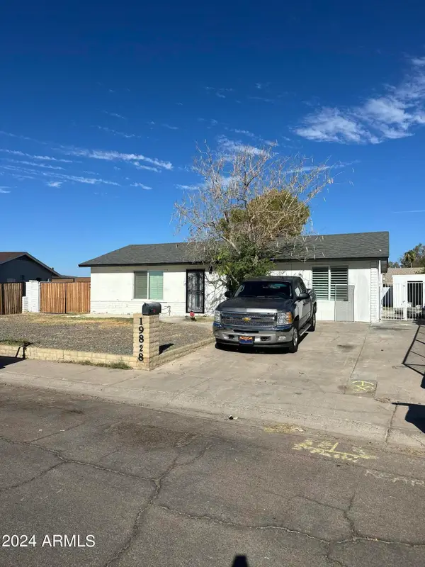 19828 N 17th Drive, Phoenix, AZ 85027