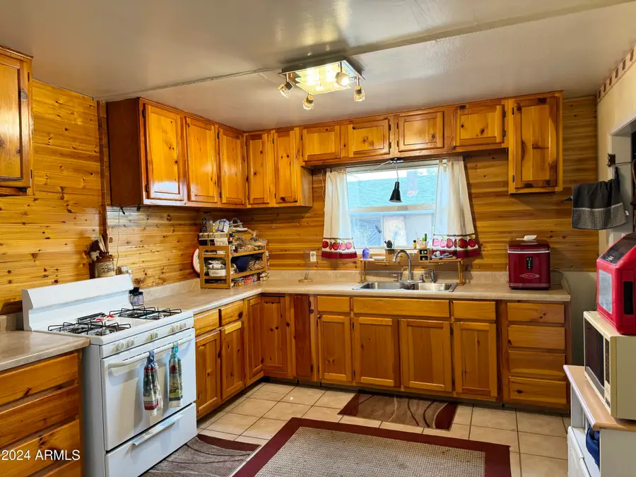 901 N Prairie Avenue, Winslow, AZ 86047 - Image #2
