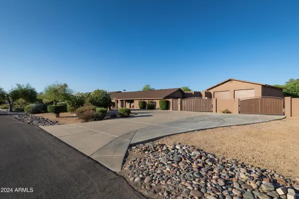 7801 E Davenport Drive, Scottsdale, AZ 85260