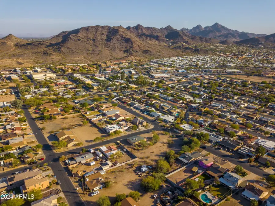 1238 E Desert Cove Avenue #23, Phoenix, AZ 85020 - Image #2