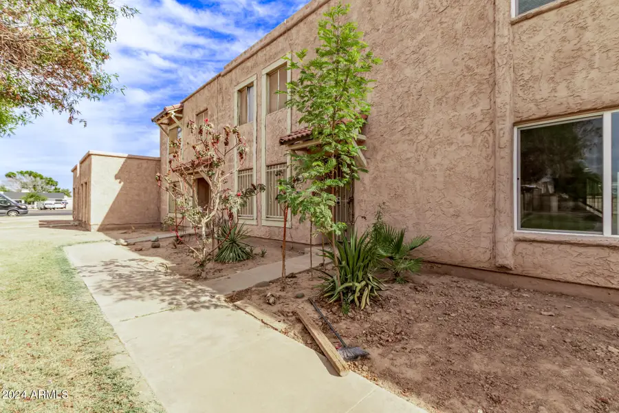 8428 N 33rd Drive, Phoenix, AZ 85051 - Image #2