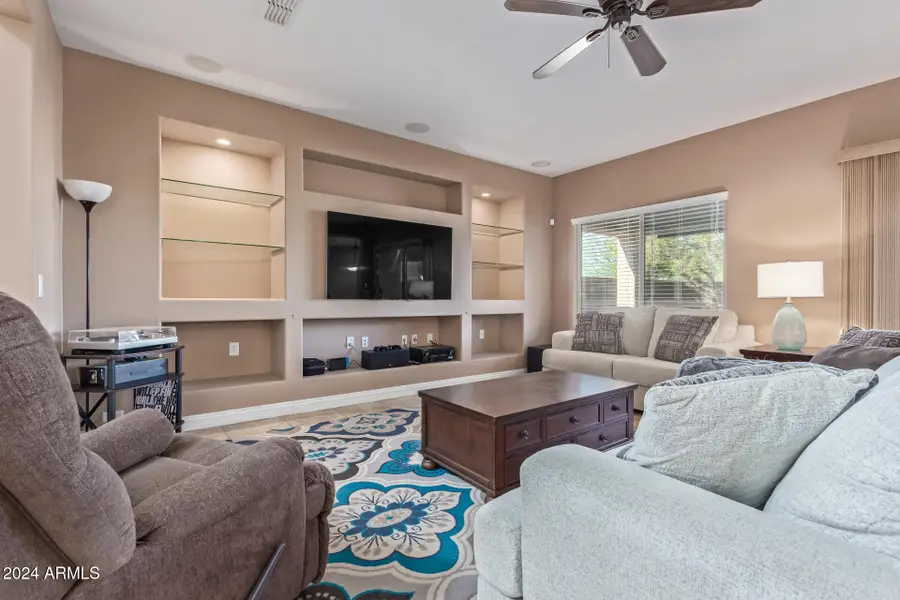 1864 W Buckhorn Trail, Deer Valley, AZ 85085 - Image #3