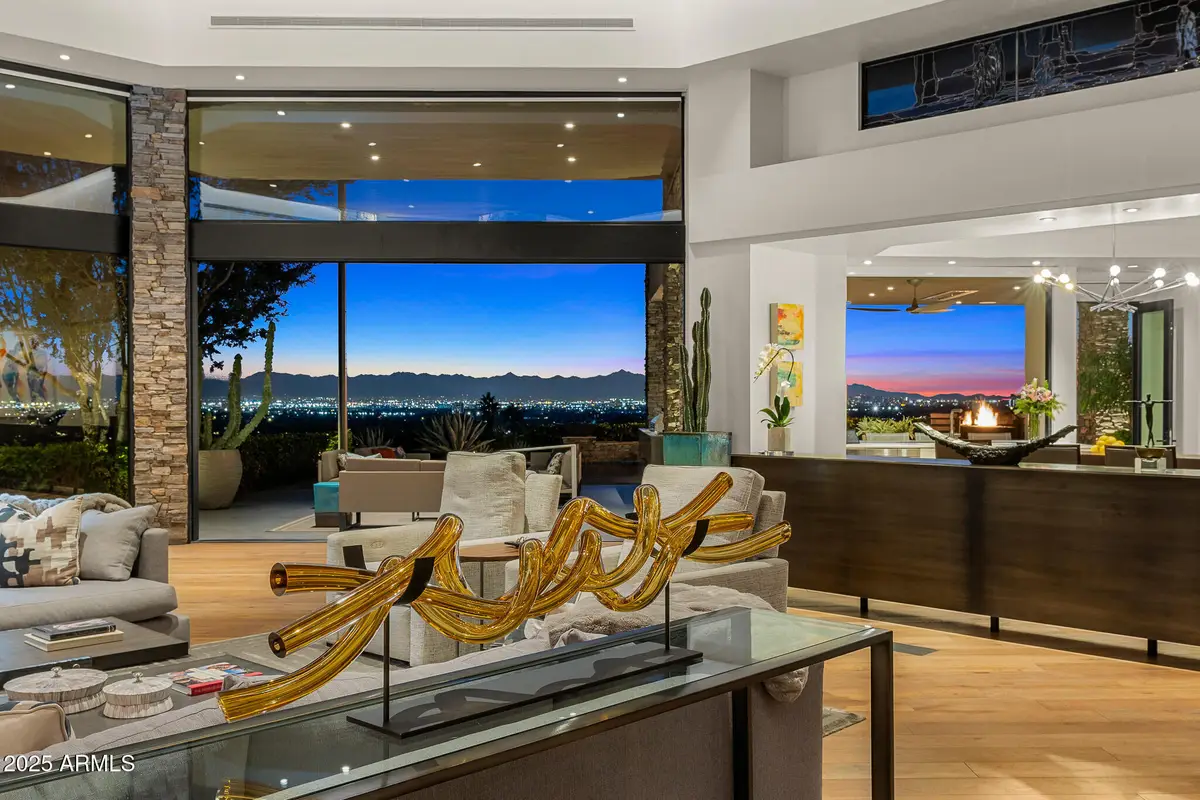 5630 E Rockridge Road, Phoenix, AZ 85018 - Image #1