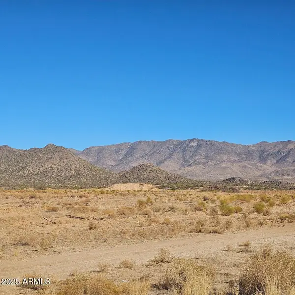 26375 S Ghost Town Road, Congress, AZ 85332