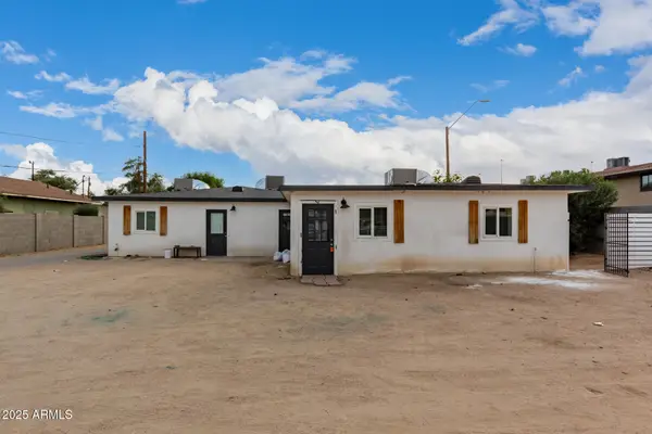 2421 W Glenrosa Avenue, Phoenix, AZ 85015