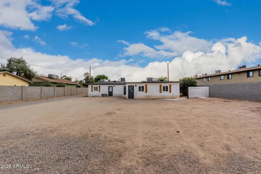 2421 W Glenrosa Avenue, Phoenix, AZ 85015 - Image #2