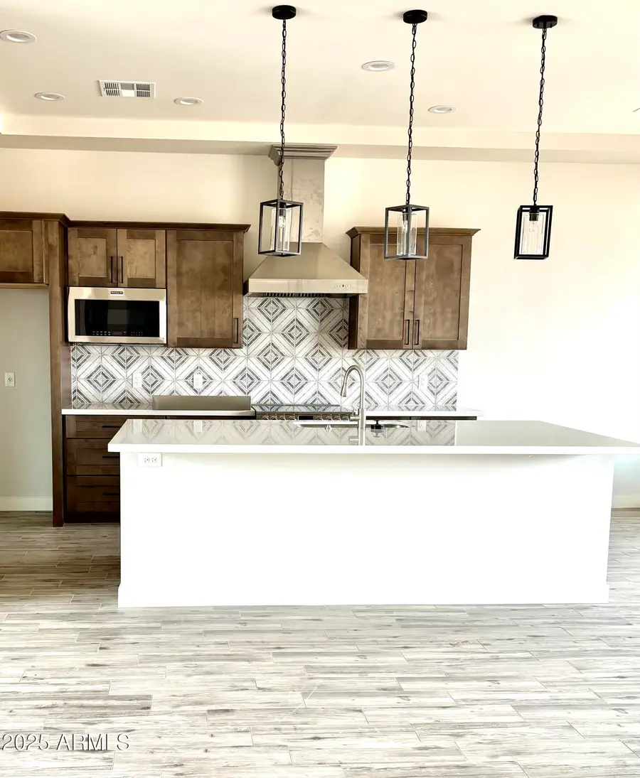 29340 N 231st Avenue, Wittmann, AZ 85361 - Image #2