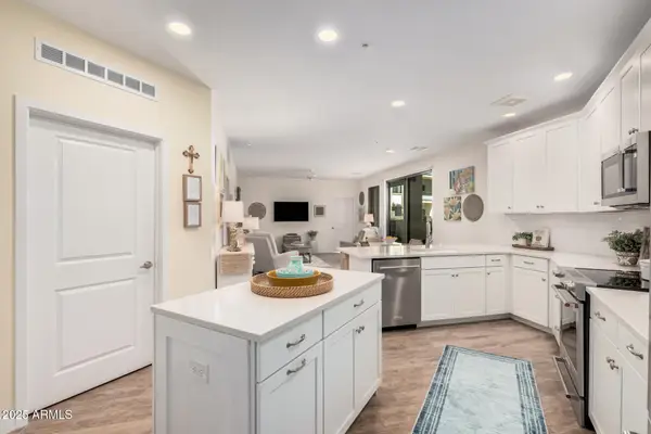 2511 W Queen Creek Road #163, Chandler, AZ 85248