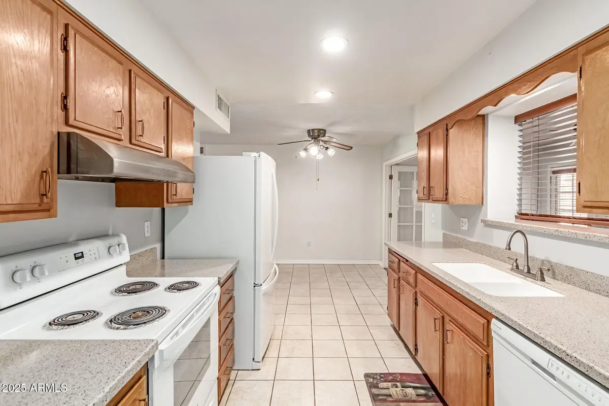 10329 W Floriade Drive, Sun City, AZ 85351 - Image #1