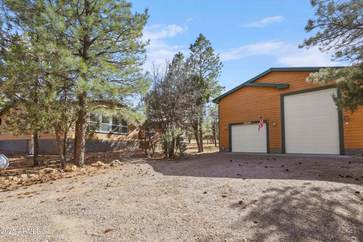6006 Pine Needle Drive, Blue Ridge, AZ 86024 - Image #1