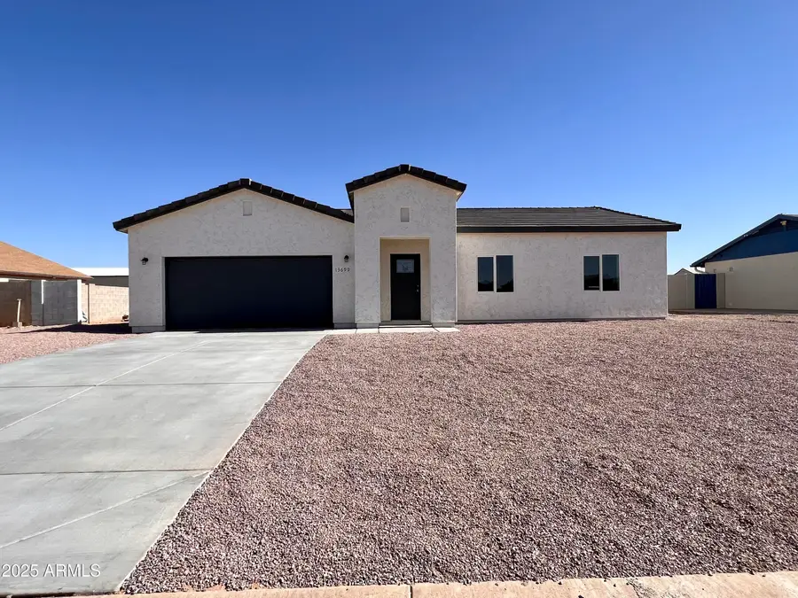 13699 S Durango Road, Arizona City, AZ 85123 - Image #2