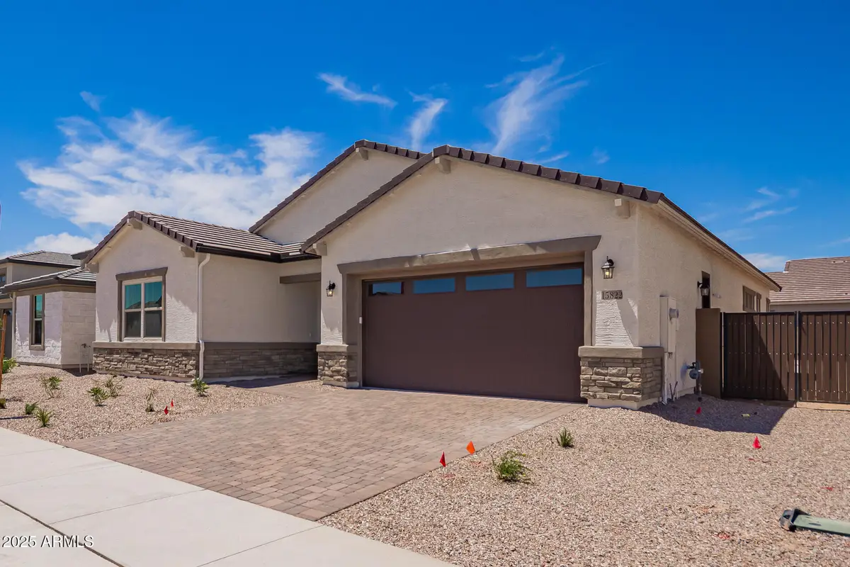 15822 W Bronco Trail, Surprise, AZ 85387 - Image #1