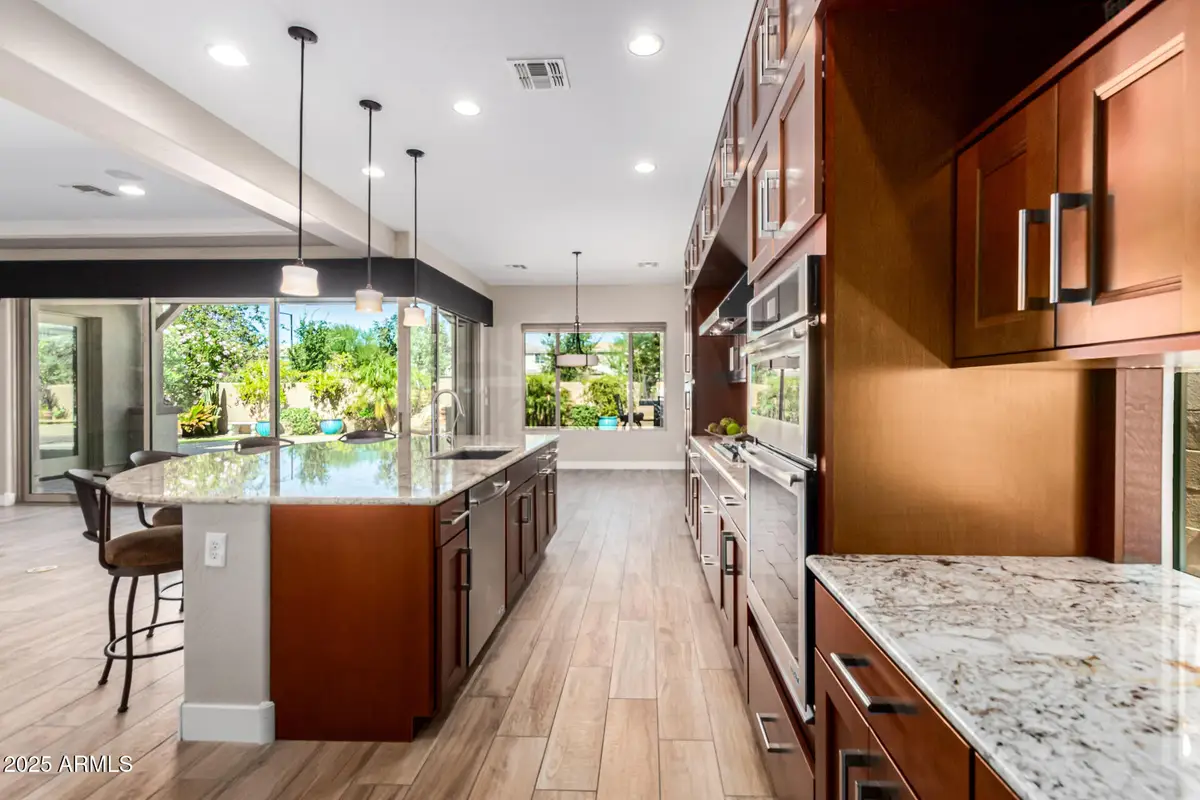 3110 E Cat Balue Drive, Phoenix, AZ 85050 - Image #1