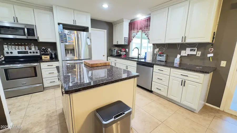 9814 W Shasta Drive, Sun City, AZ 85351 - Image #2