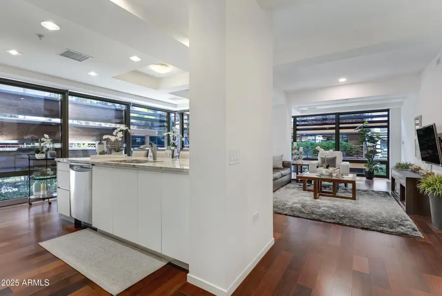 7121 E Rancho Vista Drive #3001, Scottsdale, AZ 85251 - Image #2