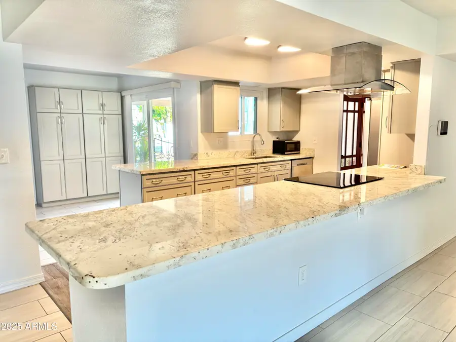 13620 N Hawthorn Drive, Sun City, AZ 85351 - Image #2