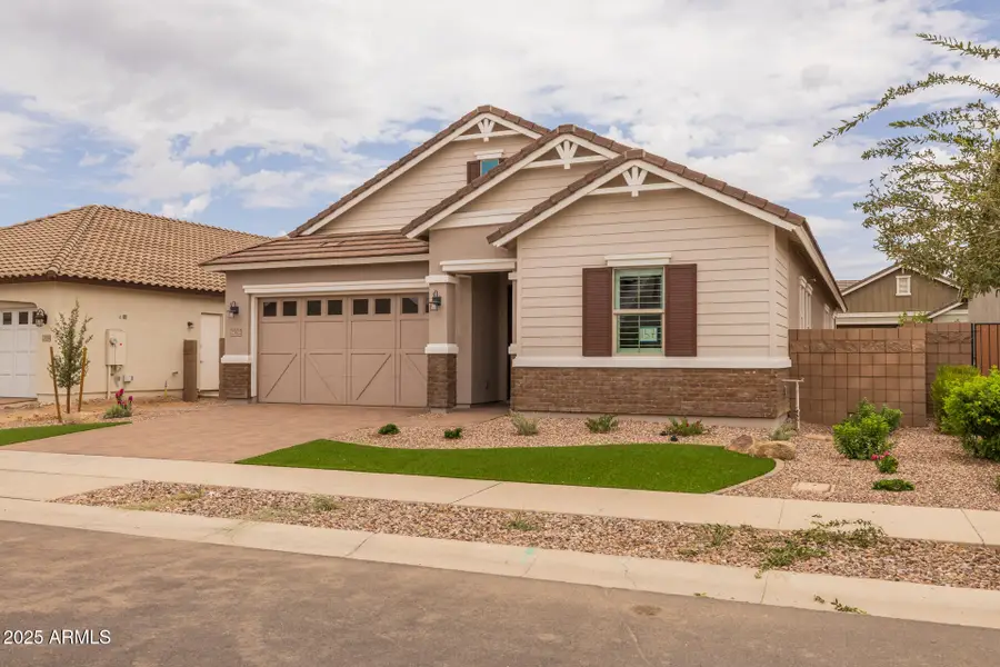 23102 E Raven Drive, Queen Creek, AZ 85142 - Image #3