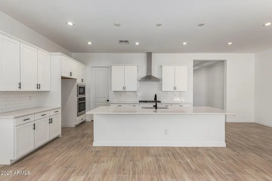 15870 W Bronco Trail, Surprise, AZ 85387 - Image #2