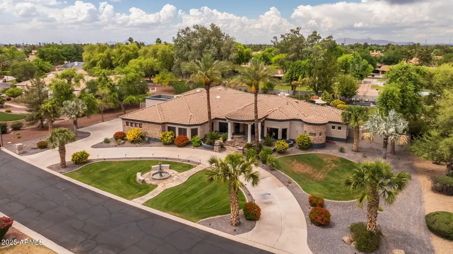 690 E Seattle Slew Lane, Gilbert, AZ 85296 - Image #2