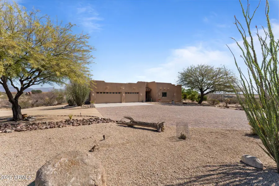 20910 W Cattle Iron Drive, Wickenburg, AZ 85390 - Image #3