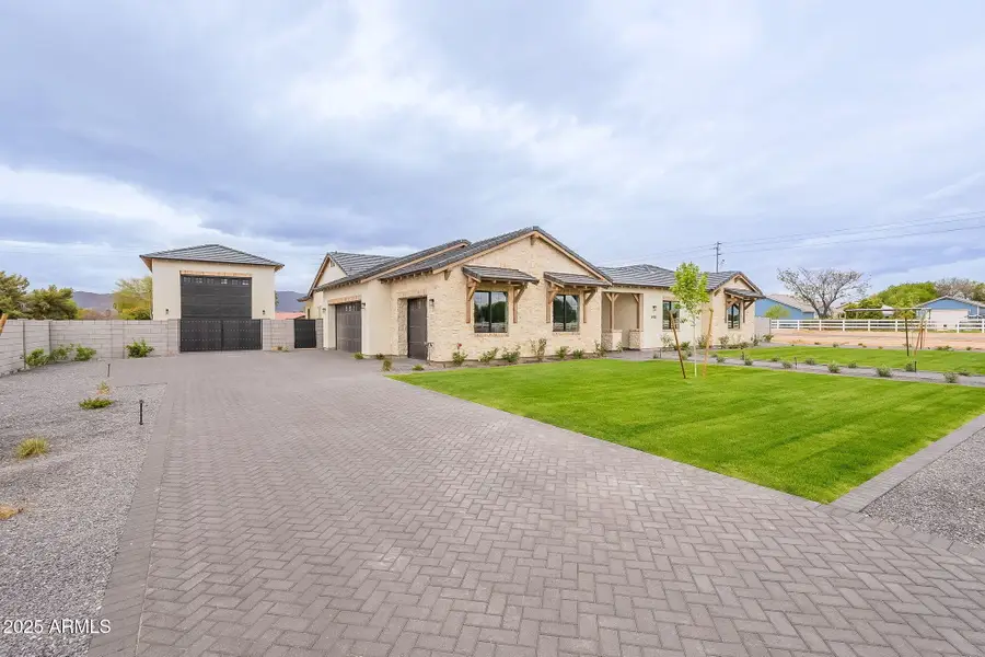 6930 N 178th Lane, Citrus Park, AZ 85355 - Image #2