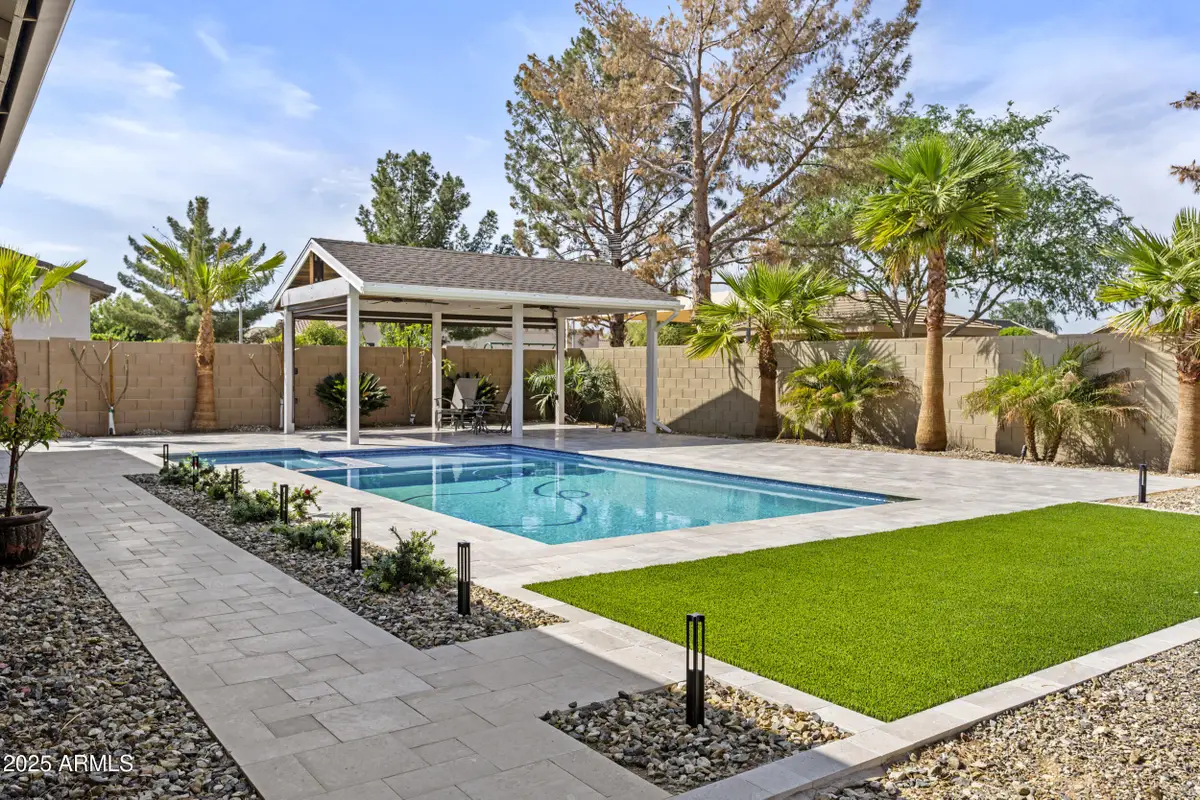 14370 W Hearn Road, Surprise, AZ 85379 - Image #1