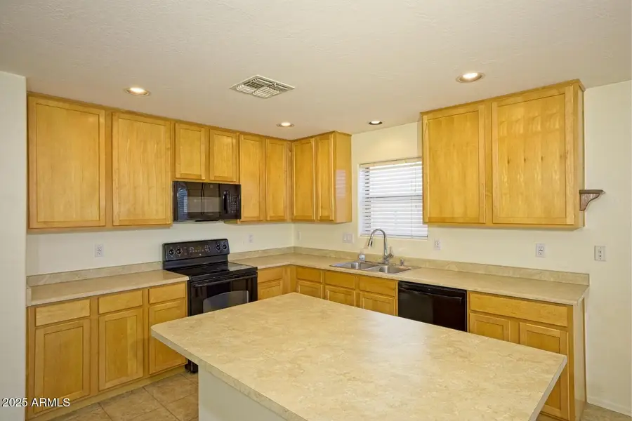 803 W Burkhalter Drive, San Tan Valley, AZ 85143 - Image #3