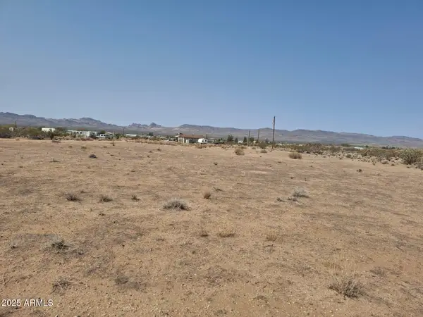 0000 W Cowlic Road #12, Golden Valley, AZ 86413