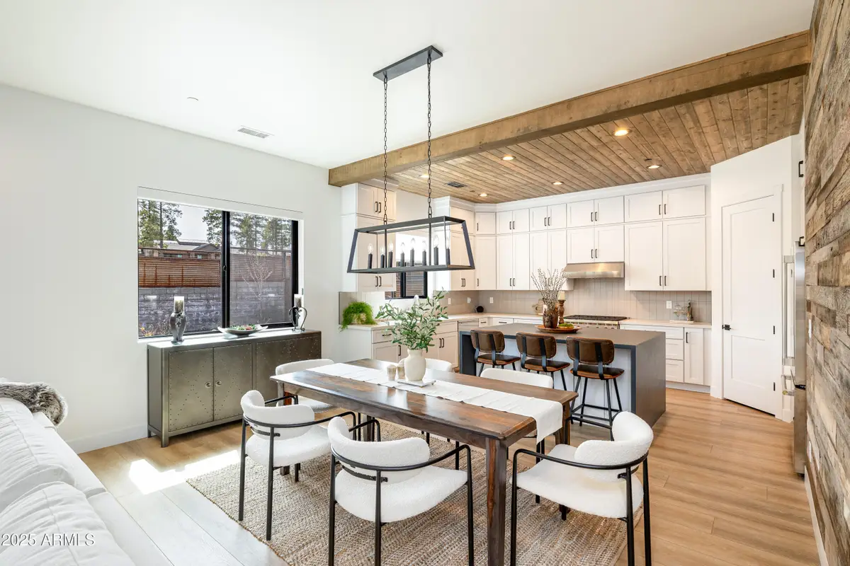 1809 E Magnolia Drive, Flagstaff, AZ 86005 - Image #1