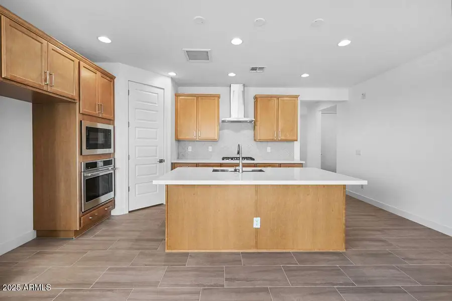 17153 W Sweet Iron Pass, Surprise, AZ 85387 - Image #3