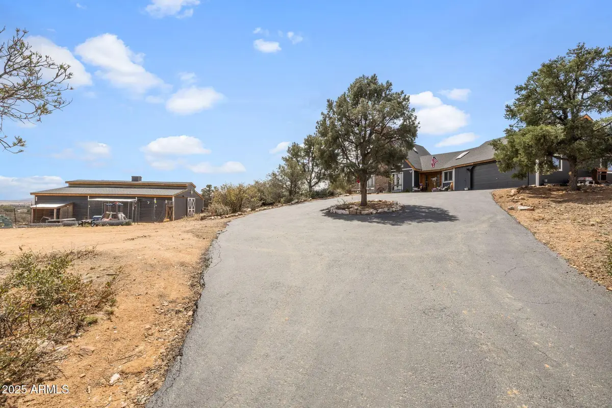 4555 W Young Road, Williamson, AZ 86305 - Image #1